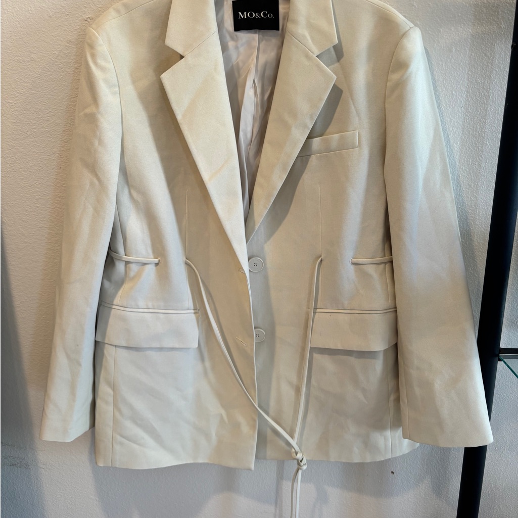 Mo&Co. Women's Ivory Blazer